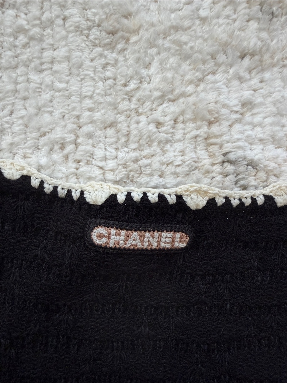 Chanel top - Picture 3 of 6